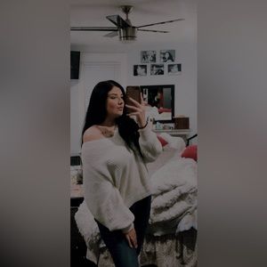 White knitted sweater womens size L